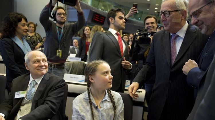 greta al parlamento europeo.jpg